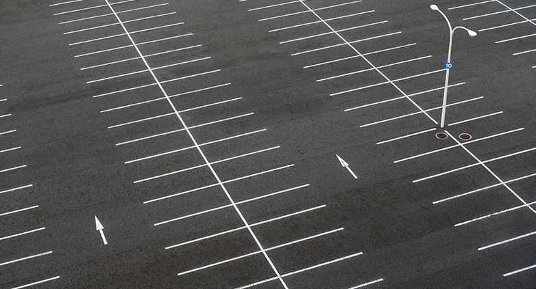 What is the Best Surface for the Parking Lot, Asphalt or Concrete?